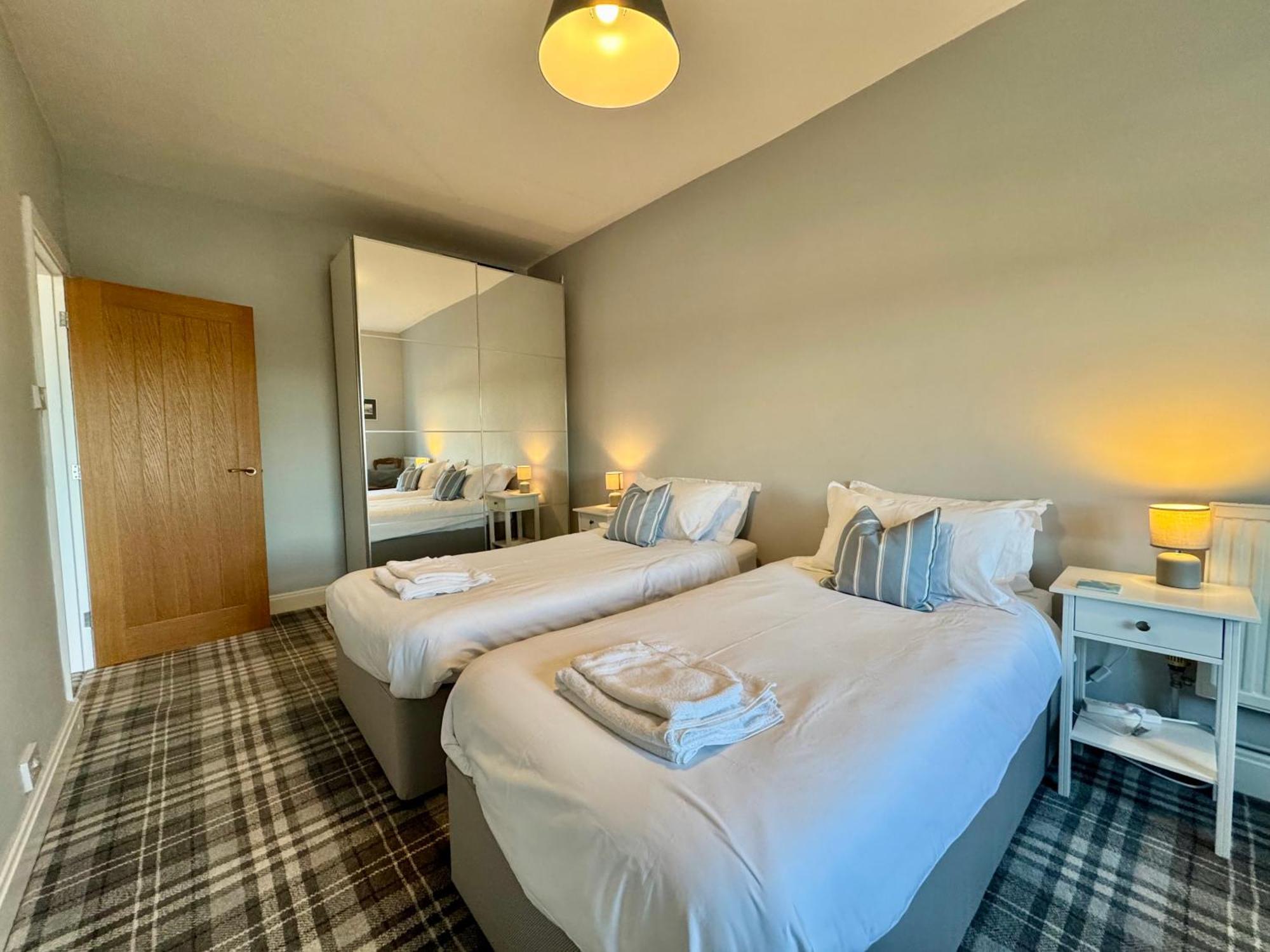 Lagoon View - Sea View- Pet Friendly - 2 Bed Apt - En-Suite Trearddur Extérieur photo