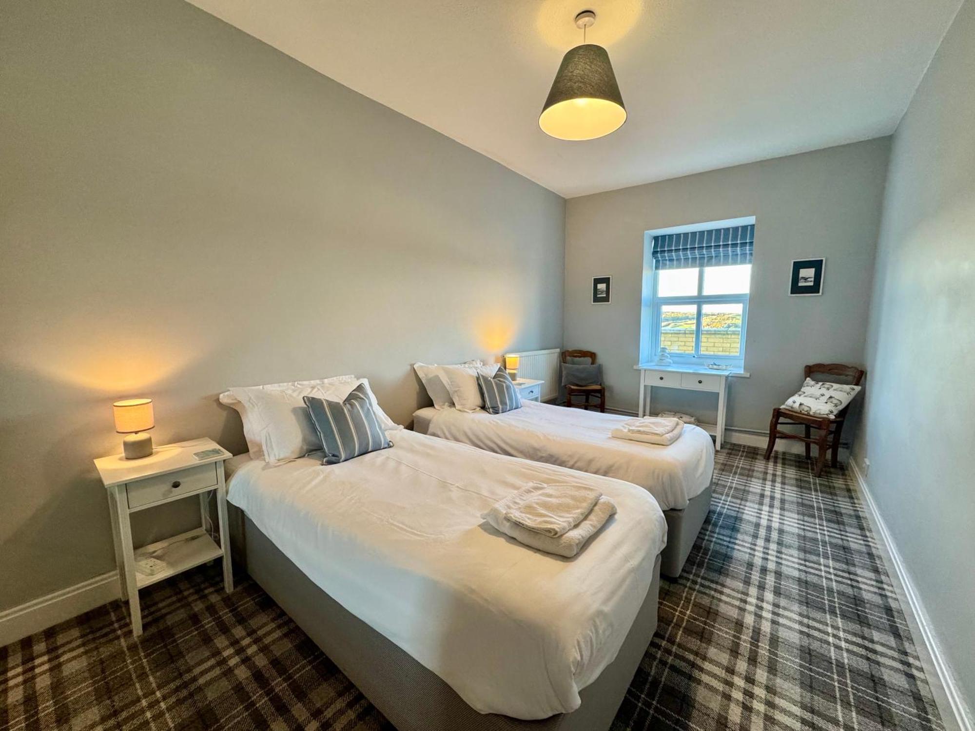 Lagoon View - Sea View- Pet Friendly - 2 Bed Apt - En-Suite Trearddur Extérieur photo