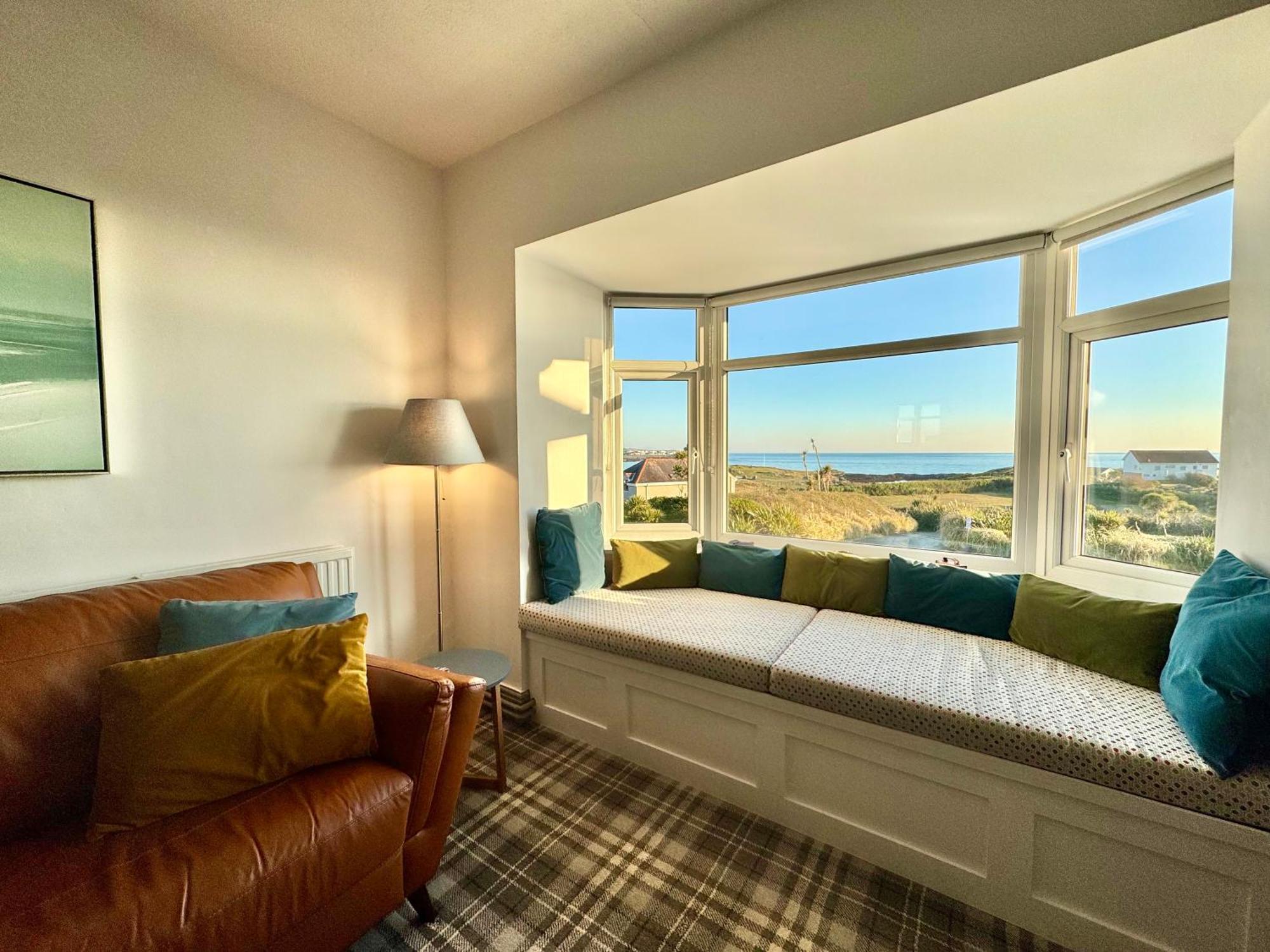 Lagoon View - Sea View- Pet Friendly - 2 Bed Apt - En-Suite Trearddur Extérieur photo