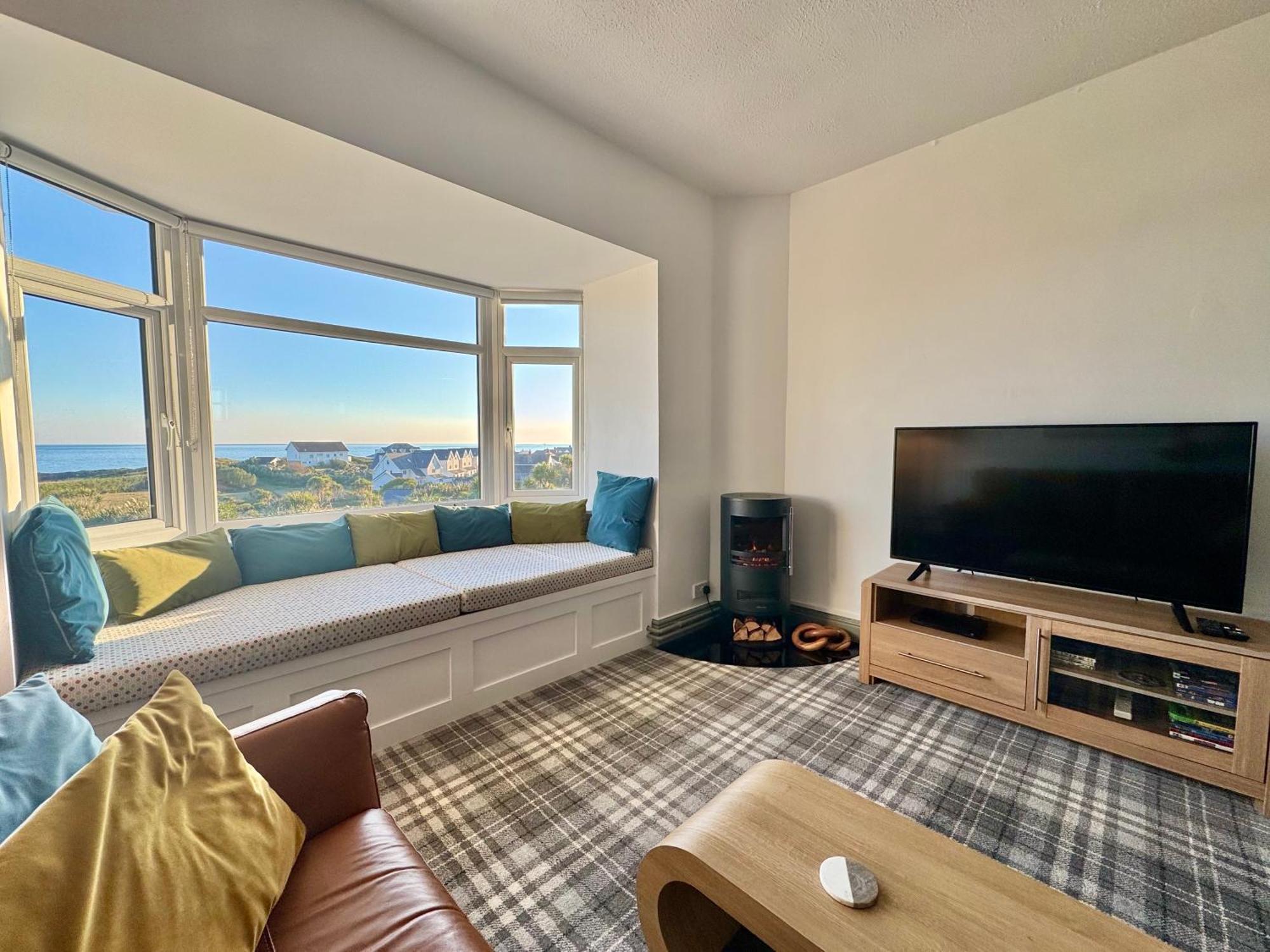 Lagoon View - Sea View- Pet Friendly - 2 Bed Apt - En-Suite Trearddur Extérieur photo