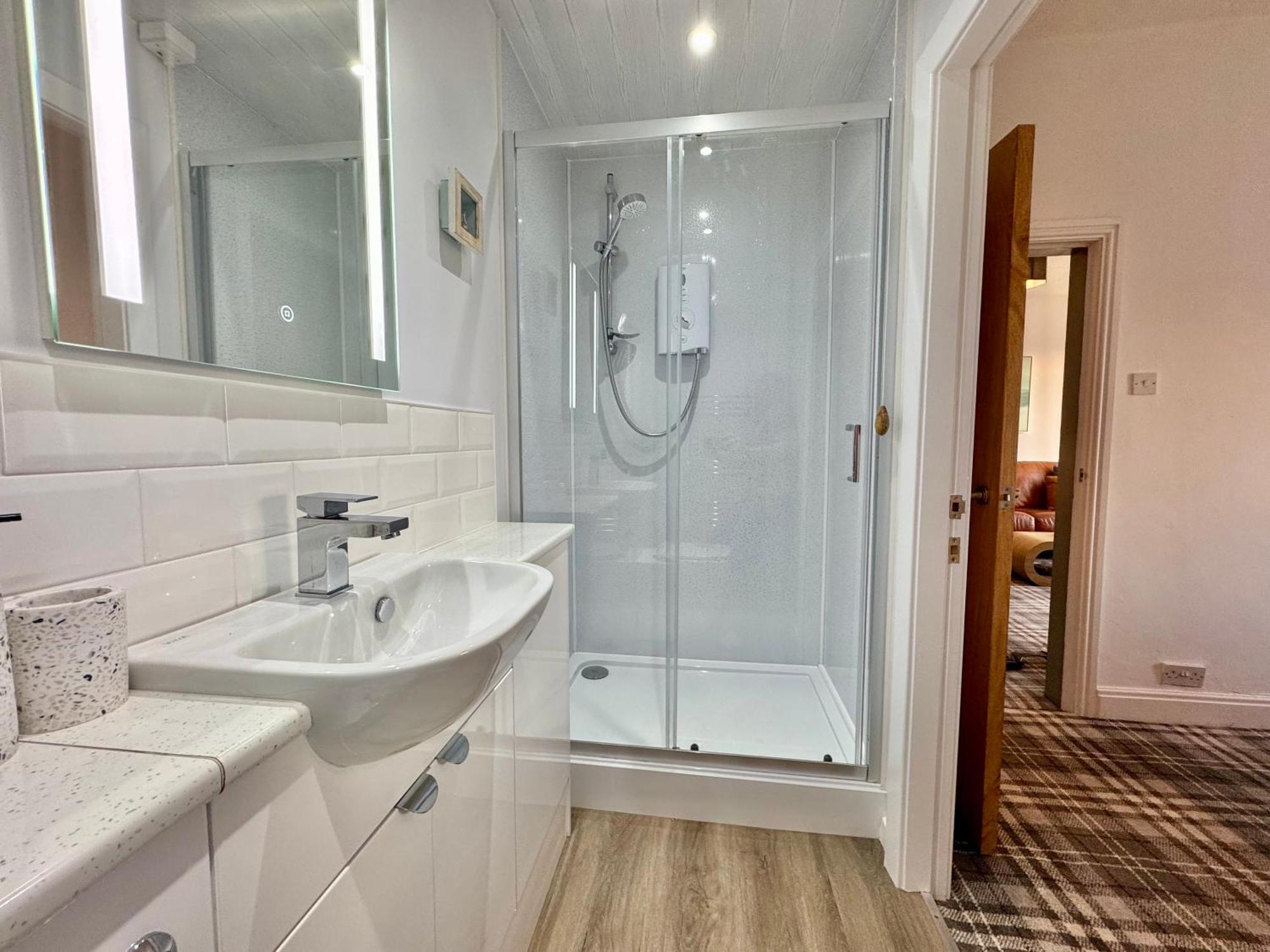 Lagoon View - Sea View- Pet Friendly - 2 Bed Apt - En-Suite Trearddur Extérieur photo